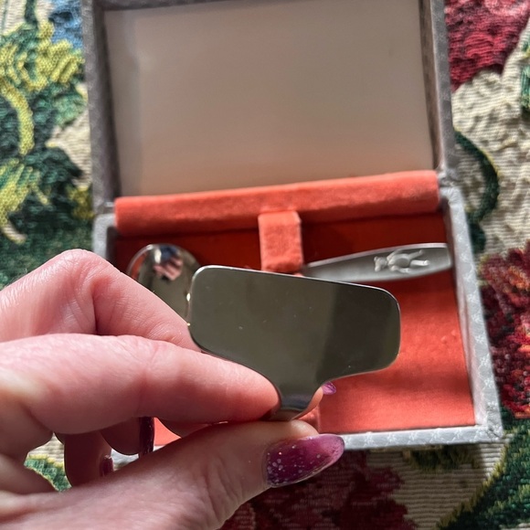 Vintage Stainless Steel baby spoon and food pusher set - Picture 5 of 8